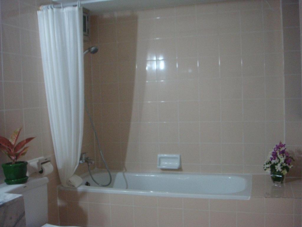 White Orchid Hotel Бангкок Экстерьер фото
